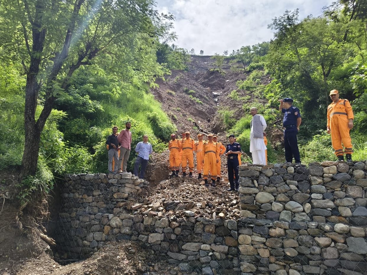 ndrf team in khalakayar
