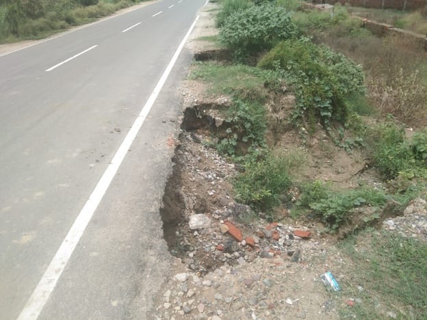 Potholes on the Nigohi-Khudaganj road set to cause trouble for Kanwar pilgrims.
