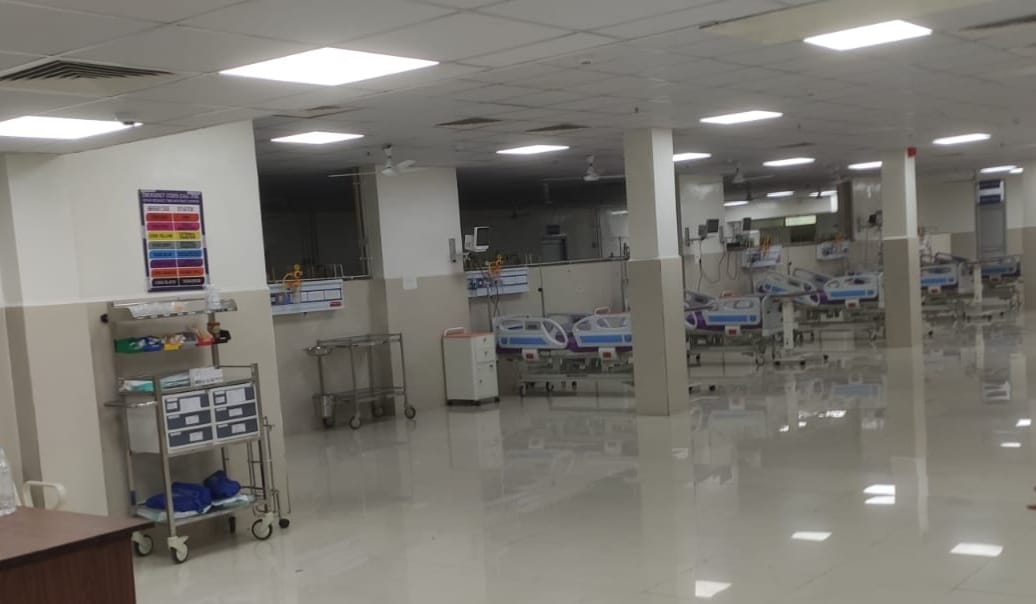 Wait in the emergency; long wait for shifting to the ward.