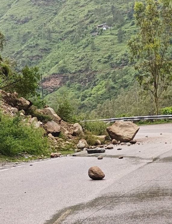 Risk of landslides at several locations on NHRisk of landslides at several locations on NH