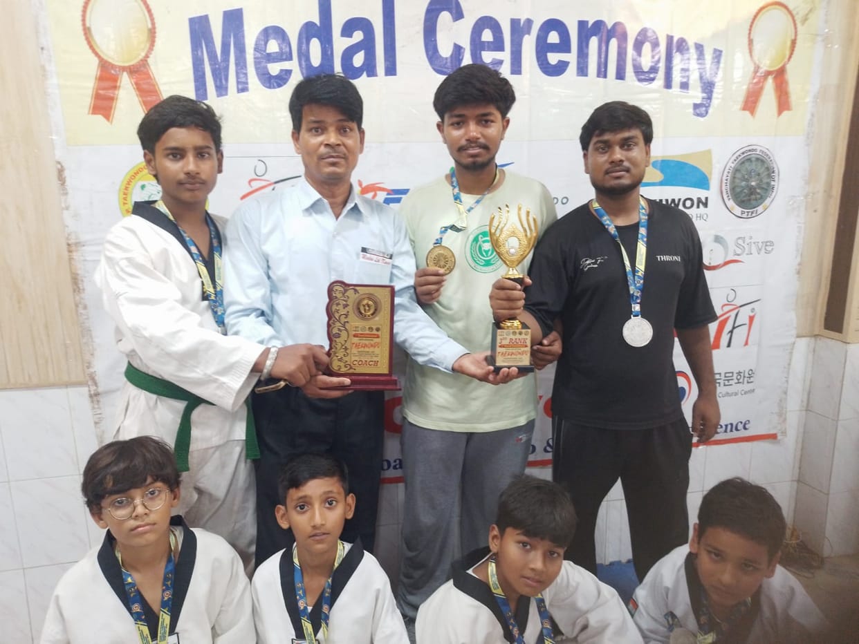 Harshvardhan Singh and Ansh Upadhyay won gold in Taekwondo.