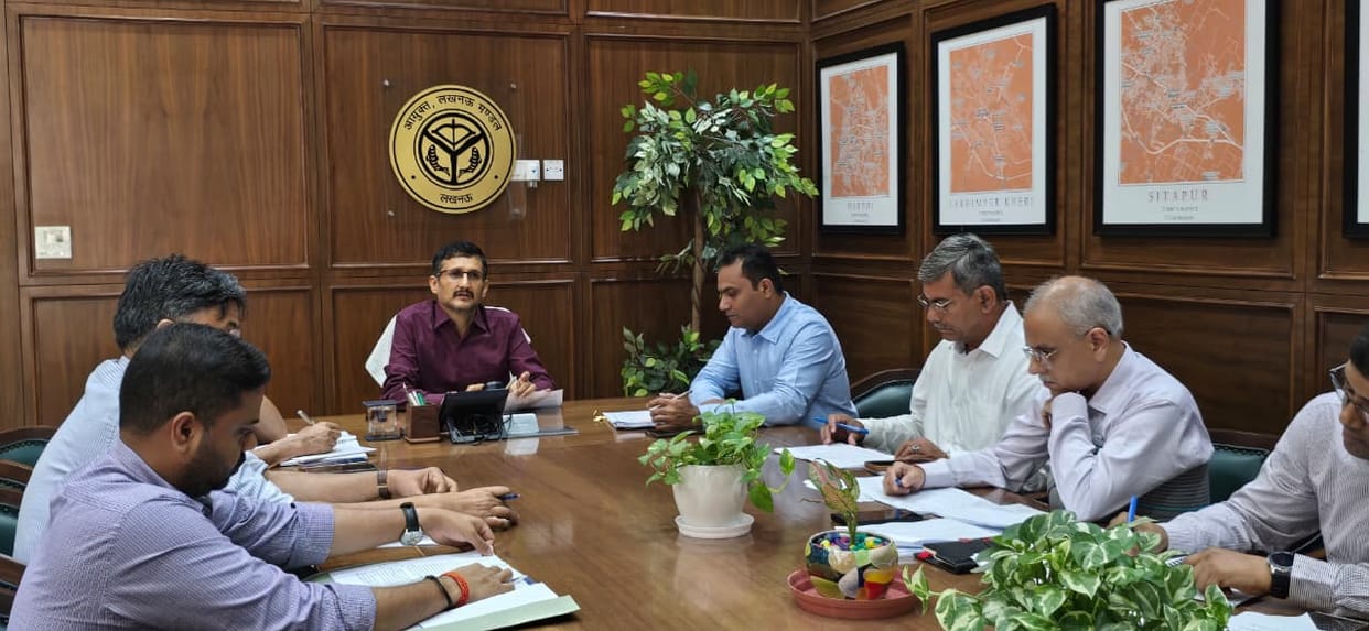 Uncontested mutation cases to be settled within 15 days; action to be taken against negligence.