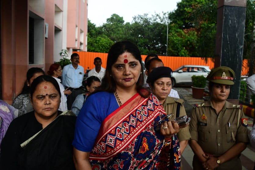 44 complaints received during the Women's Commission's three-hour public hearing; only one resolved on the spot.