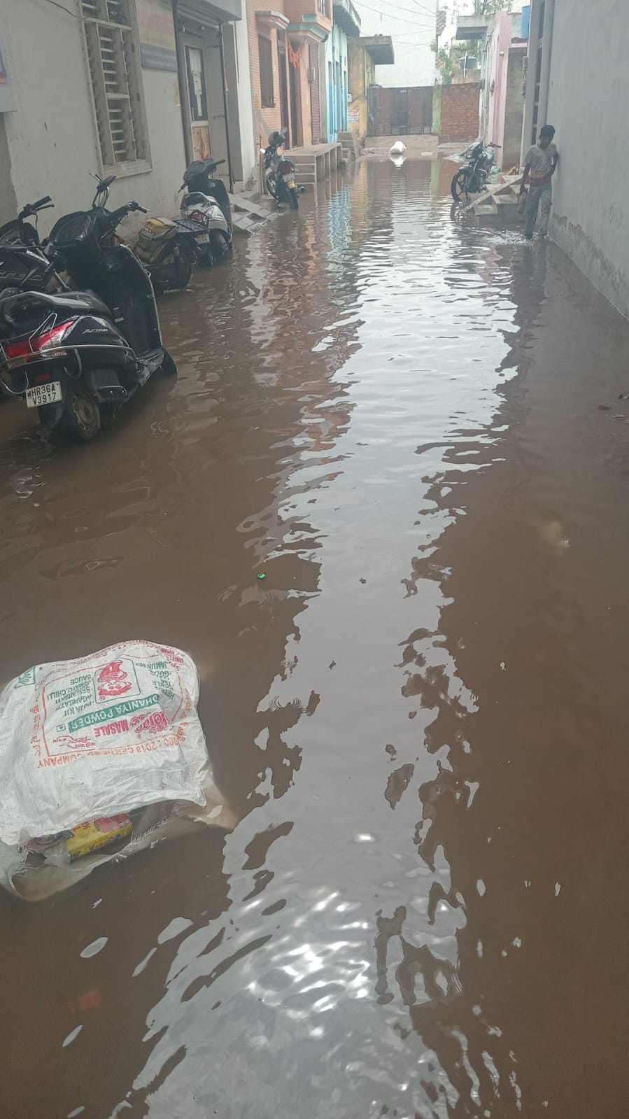 Waterlogging issues have arisen in several areas of Dharuhera.
