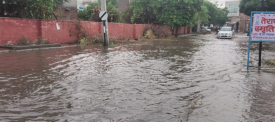 Waterlogging on roads in Tohana due to rain