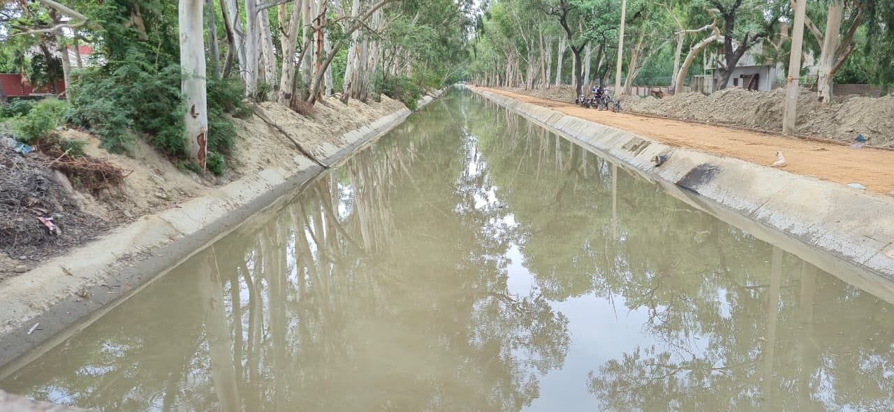 भिवानी नहर। 