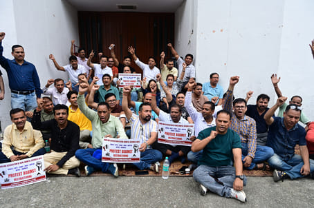 BSNL employees staged a protest.