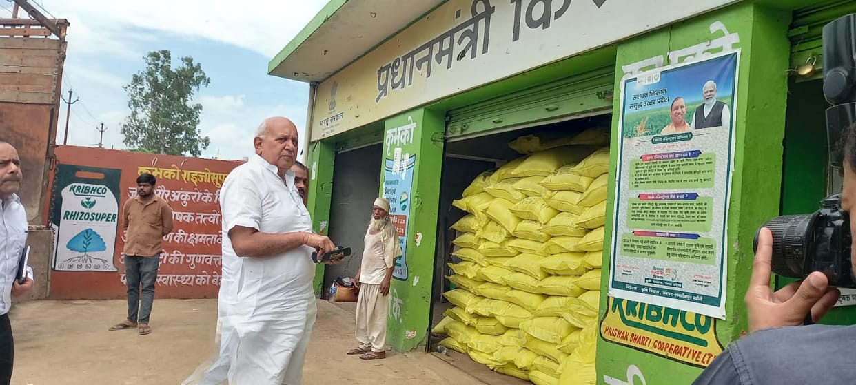 Arrangements at the committees were spick and span during the Agriculture Minister's visit.