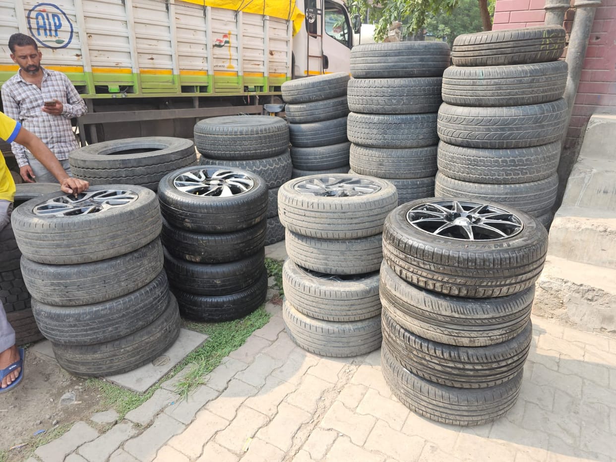 Cunning car wheel thief arrested.