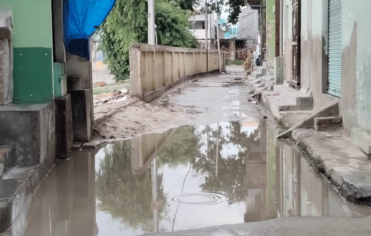 Directives from the DM and SP prove ineffective; sanitation system remains unimproved.