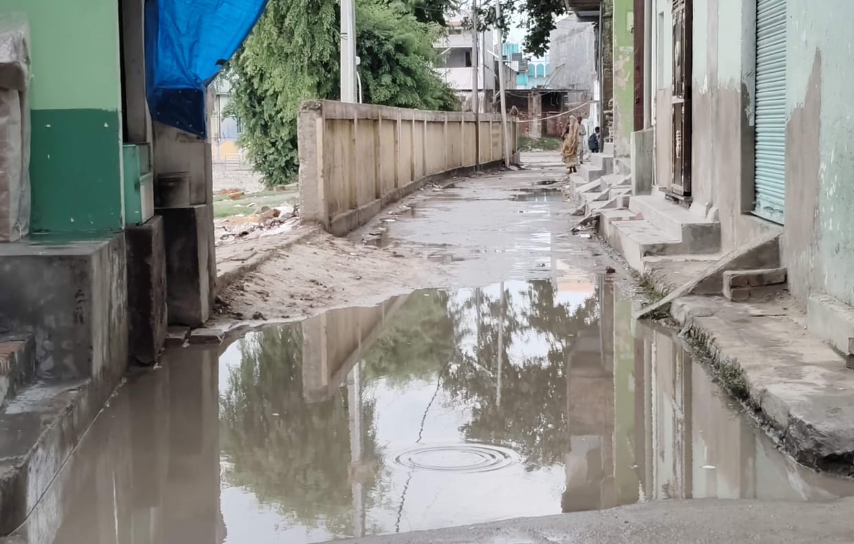 Directives from the DM and SP prove ineffective; sanitation system remains unimproved.