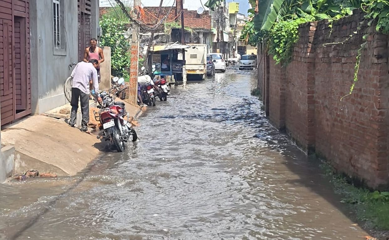 Rain brings relief; waterlogging and humidity add to the woes