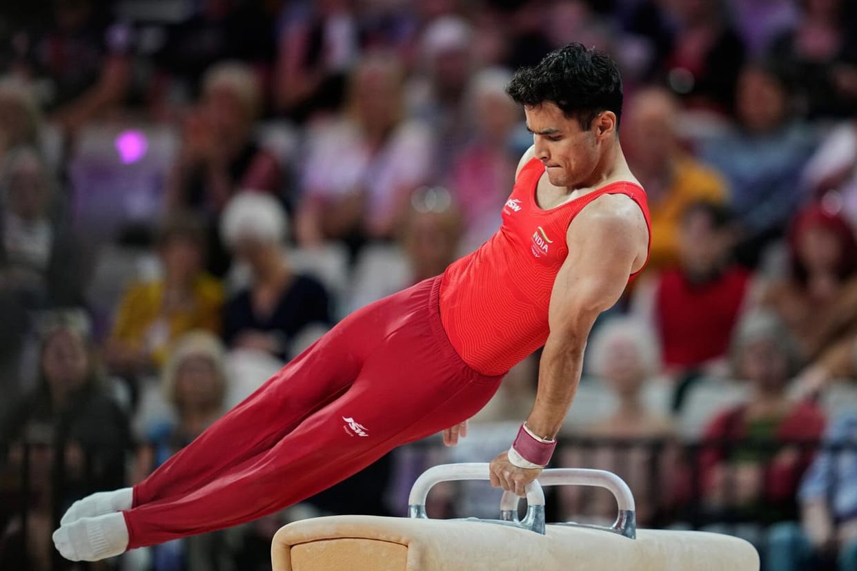 Manpreet loses grip on the shot put at the Commonwealth Games; finishes fourth.