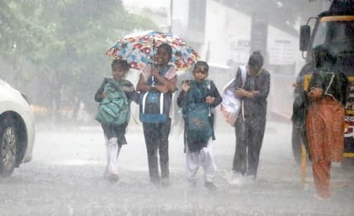 Heavy rain on the first day of Sawan