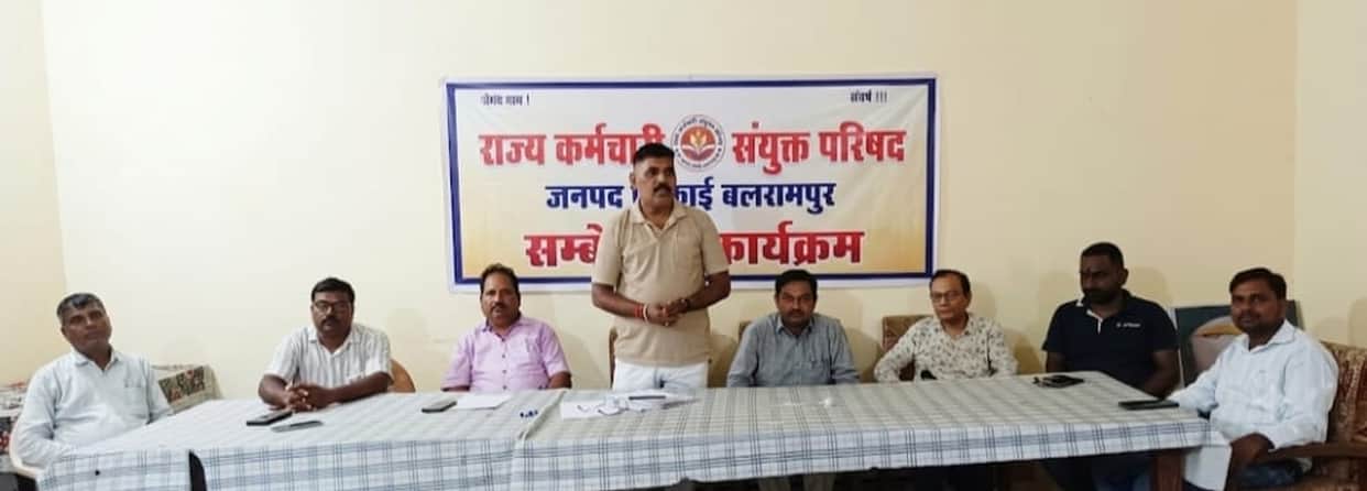 Employees clamor for old pension and eighth pay commission