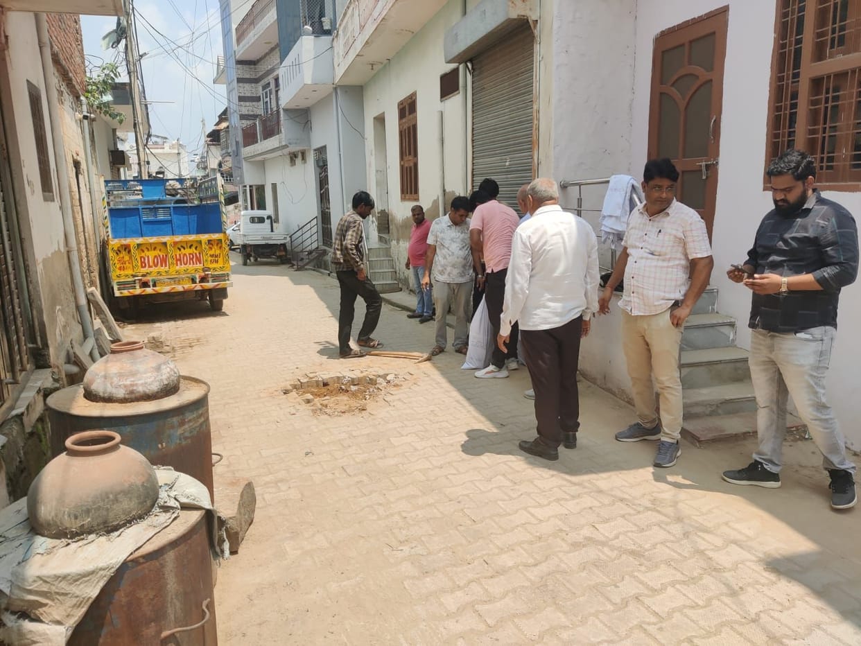 Questions raised over road quality; CM's Flying Squad collects sample.