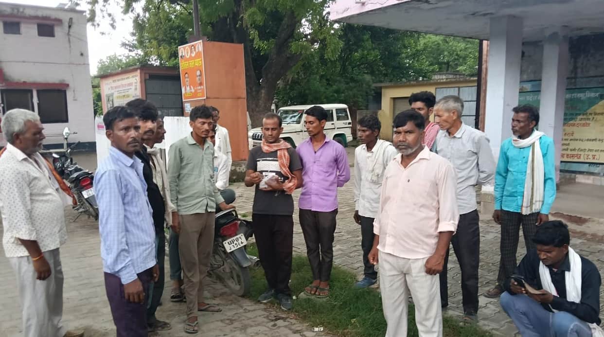 Elderly man dies after auto-rickshaw overturns