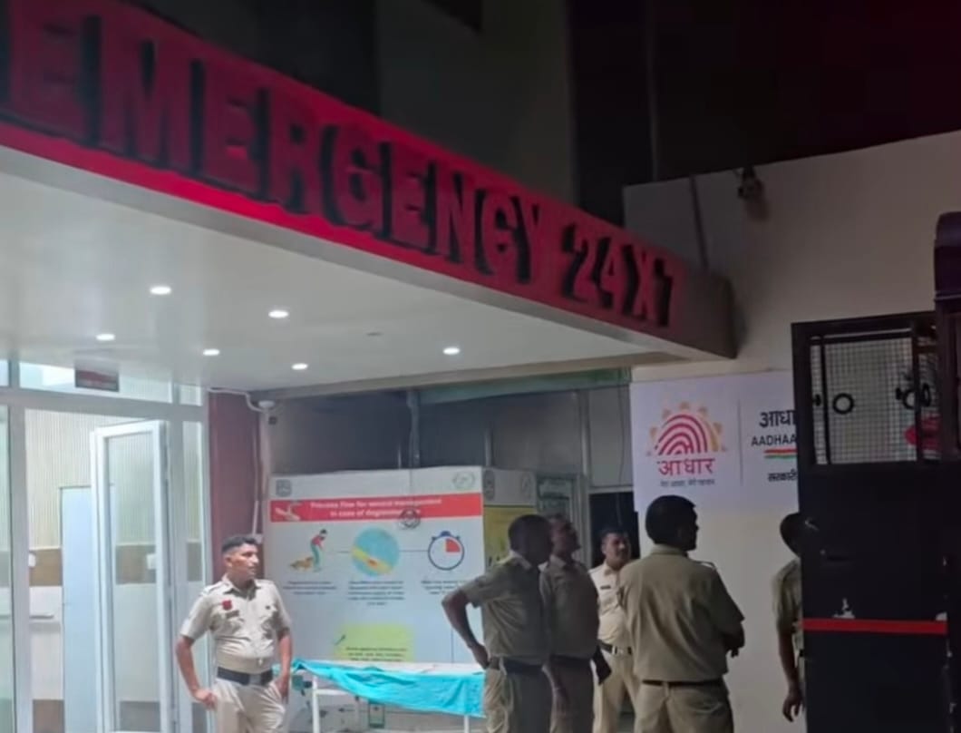 15 people caught consuming drugs during a raid