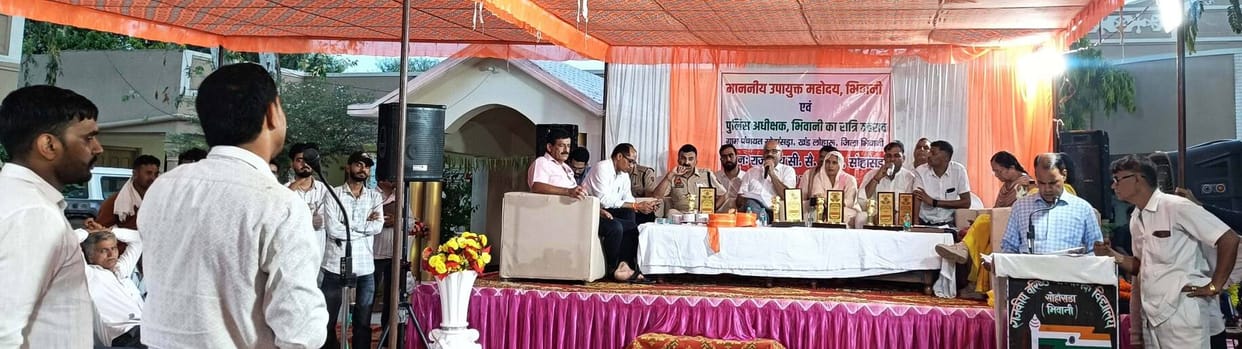 The government reached homes and listened to people's demands; during the night stay program in Sohansra village, SDM Manoj Dalal heard the problems of over 50 villagers.