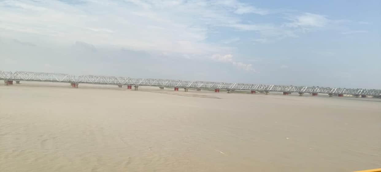 Saryu's water level rises again due to water from barrages.