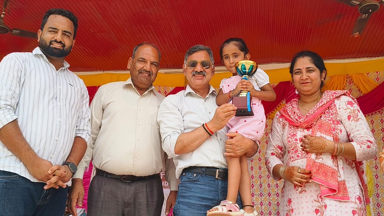 Nitiksha honored for securing a place in the India Book of Records.
