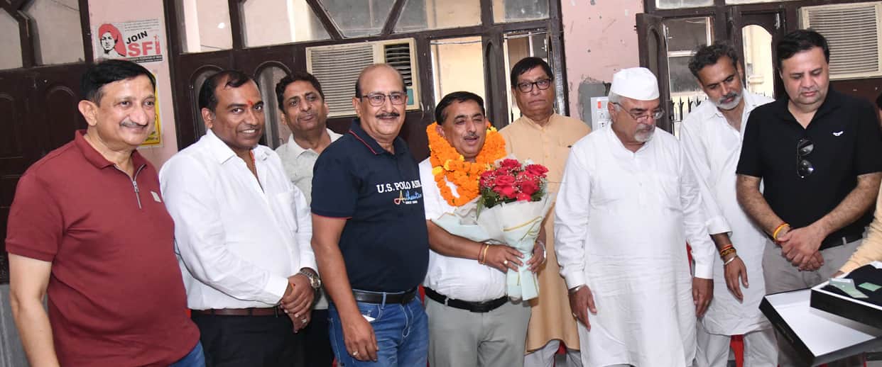 Surendra Bajaj becomes President of the Rajguru Market Welfare Association.