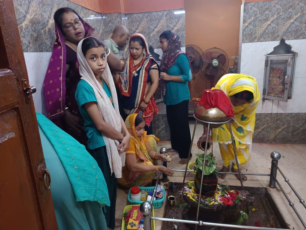 Shivalaya echoed with Har Har Mahadev on the first day of Sawan