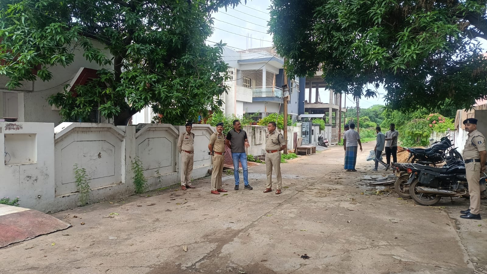 दो बुजुर्ग महिला से चेन स्नेचिंग की हुई घटना।