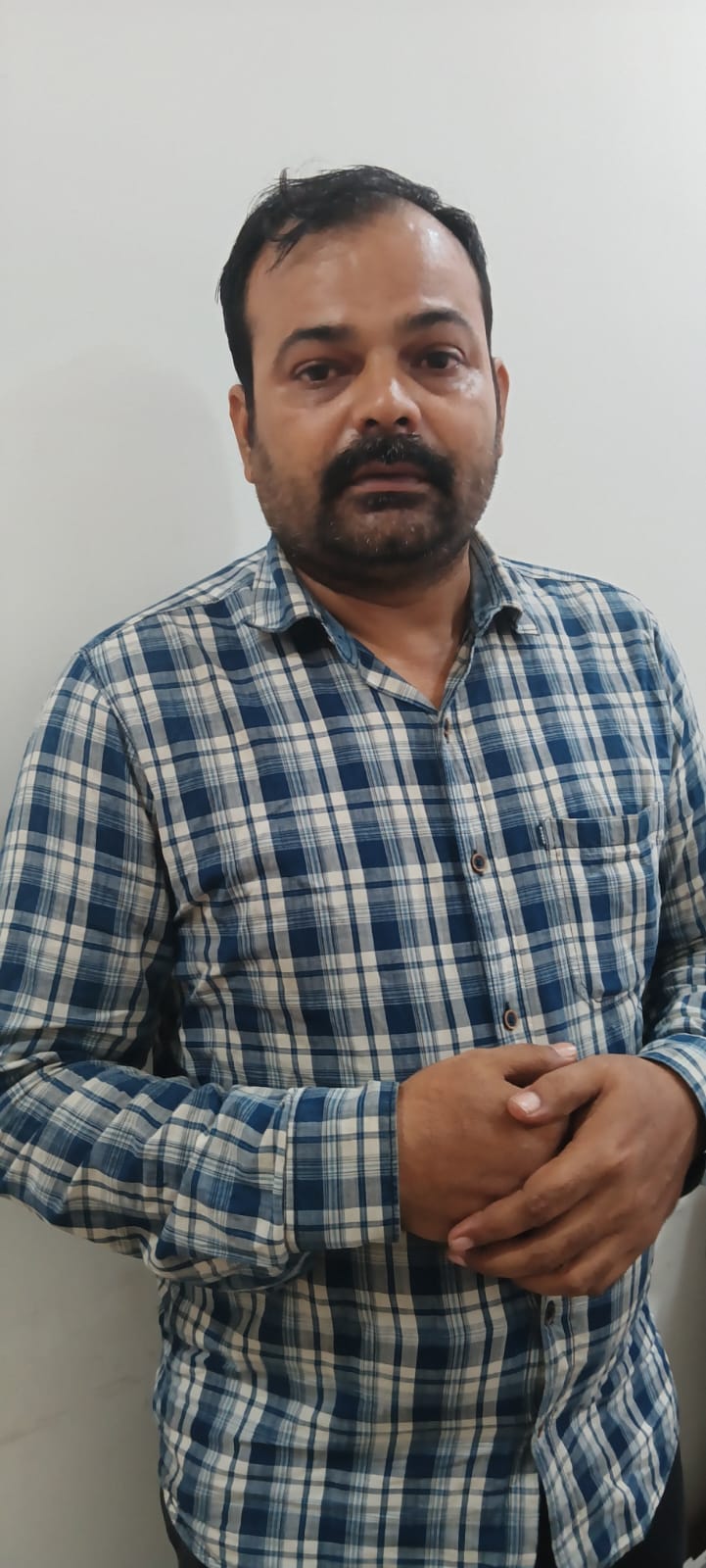 पुलिस के गिरफ्त में आरोपी