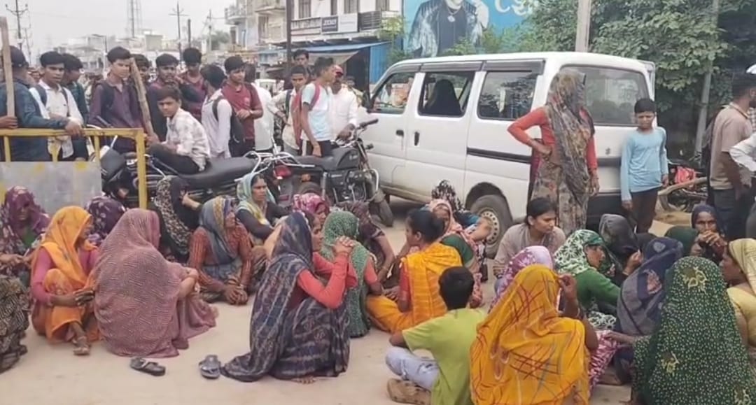 Uproar following married woman death FIR against 36 for blocking road with body five arrested