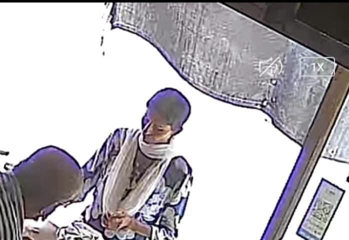 Notes with the same serial number were found at two shops.