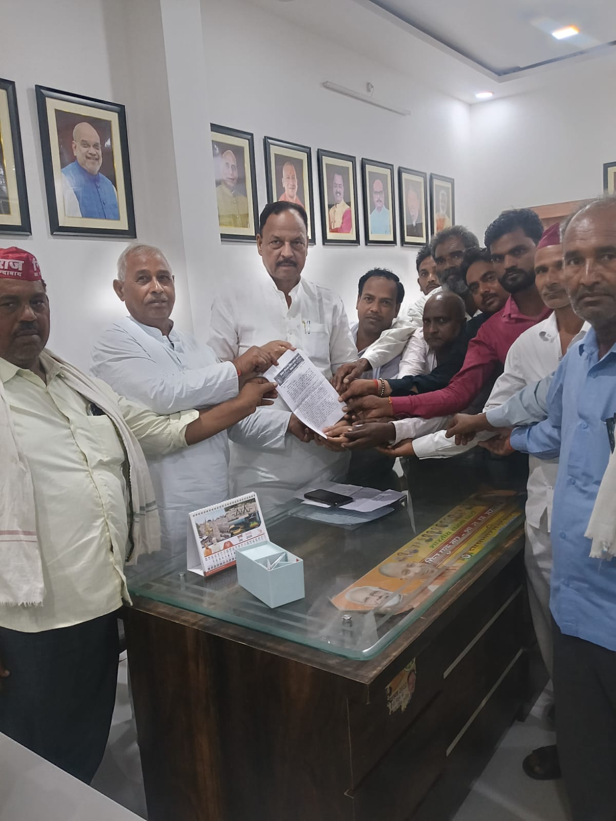 Nishad Party submits memorandum to MLA, demands Scheduled Caste reservation.