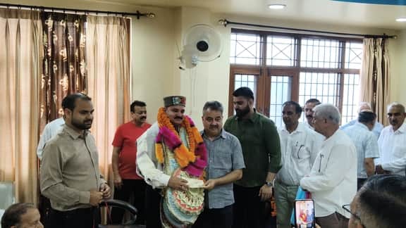 BDTS Office Secretary Swadesh Thakur Retires