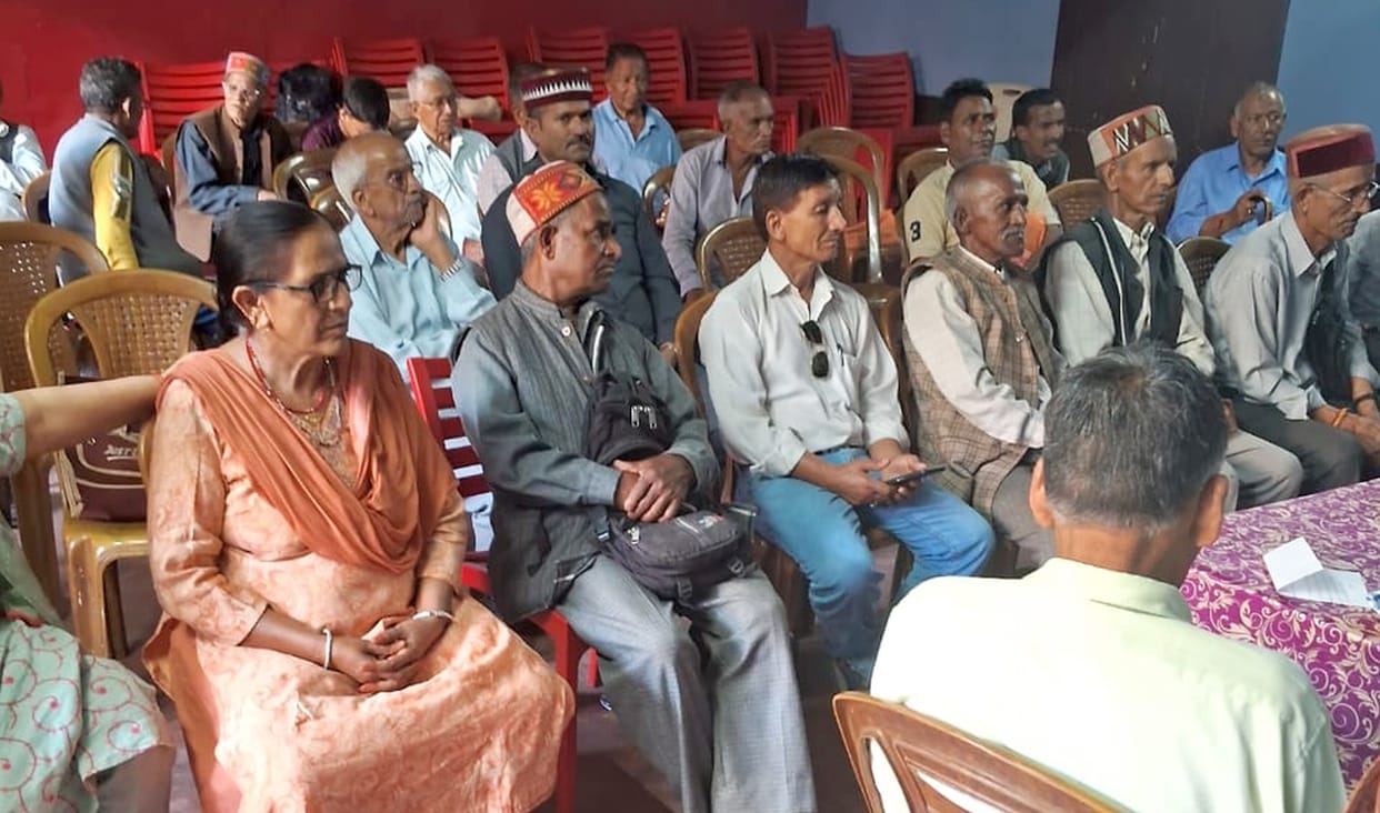 Pensioners passed a resolution to launch an agitation against the government.