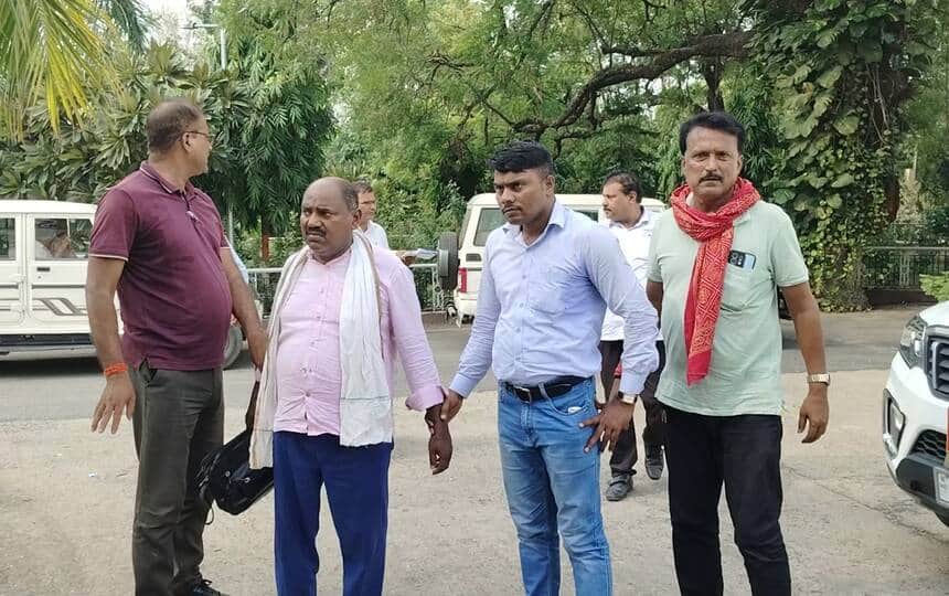 जहानाबाद में रिश्वत लेते रंगे हाथ पकड़े गए मुखिया