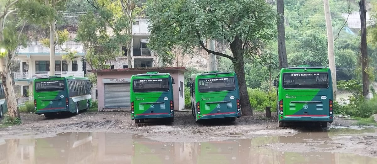 Bilaspur News: बिलासपुर में 15 प्रमुख रूटों पर दौड़ेंगी एचआरटीसी की इलेक्ट्रिक बसें