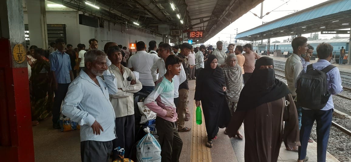 Railway on alert; guidelines issued for the safety of Kanwariyas.