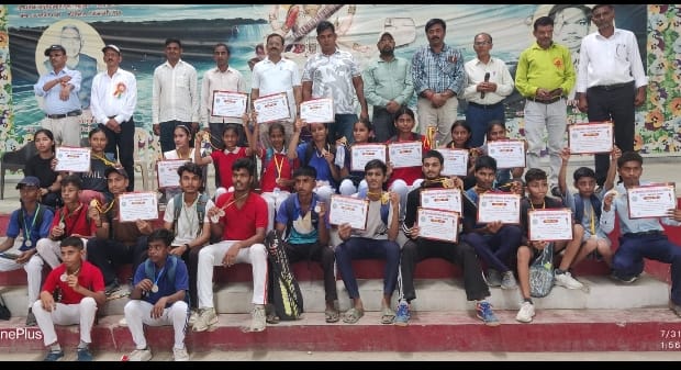 Prayagraj News: बैडमिंटन में कृष्णा और शिवम पटेल विजयी