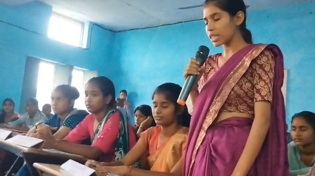Maroli team secures first place in Youth Parliament competition.