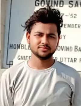 फोटो 31 एचएएमपी 05- मृतक प्रियांशु कुशवाहा की फाइल फोटो।  परिजन