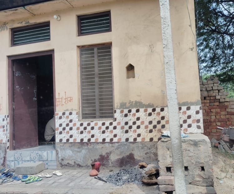 Mother drowns two-year-old child to death in a water tank; arrested.