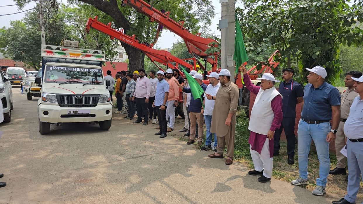 200 agency personnel to address power issues; two complaint centers also launched.