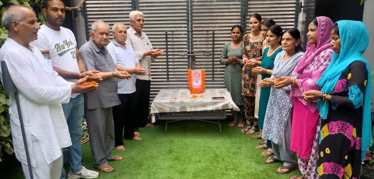 Tilak struggled for the country's independence throughout his life: Dr. Setia