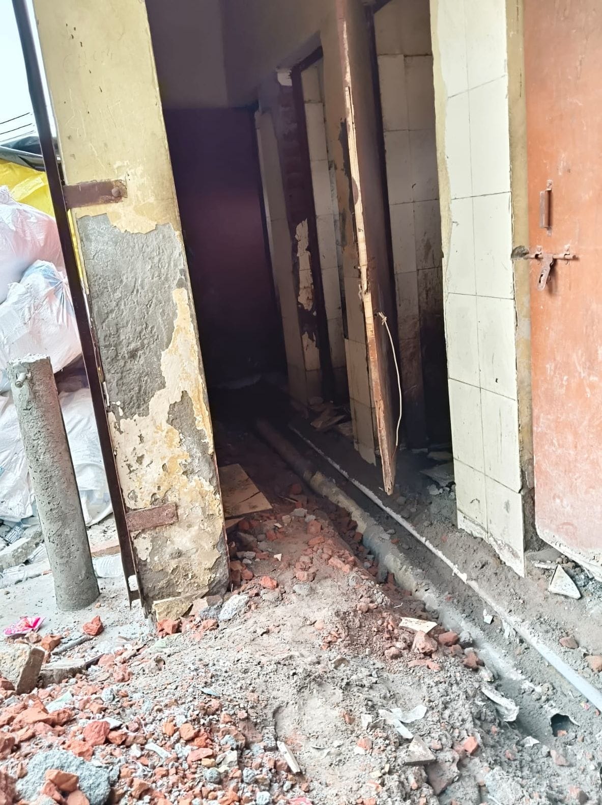 Toilets at Lahra Ganga Ghat in poor condition ahead of Kanwar Mela.