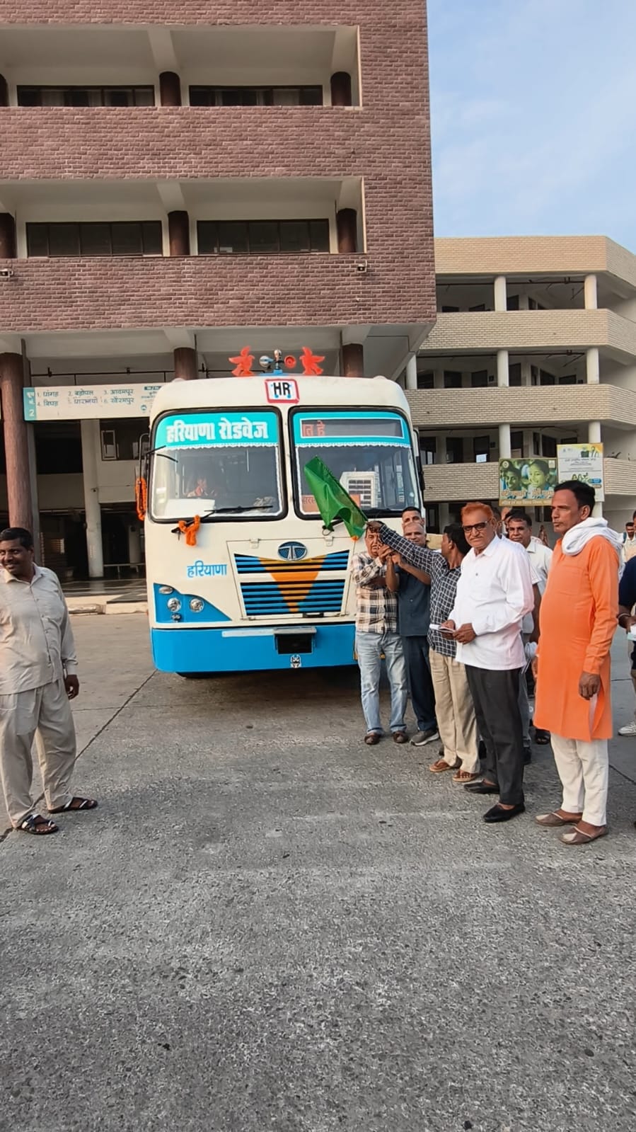 Haridwar special bus service launched for the convenience of pilgrims