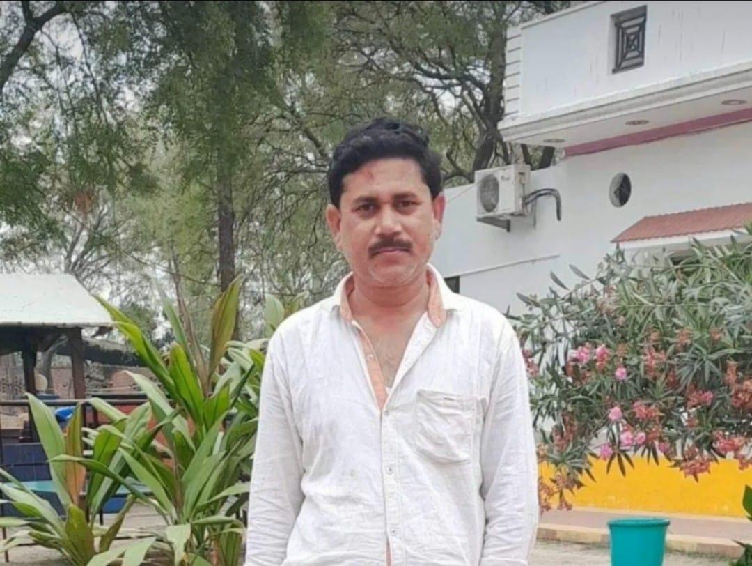 गौराबादशाहपुर के आरा गांव के उपेंद्र पाठक उर्फ बॉबी की फाइल फोटो। परिजन