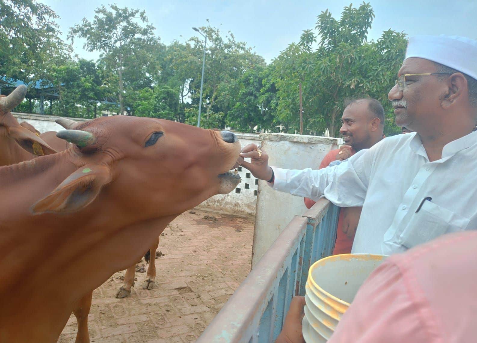 मरीजों को किसी भी हाल में न लिखें बाहर से दवाएं