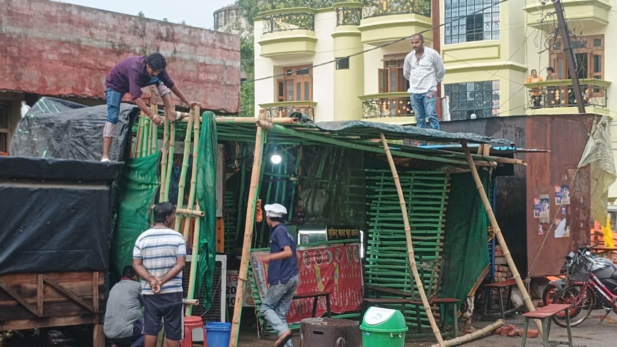 Tin sheds and overhangs of 35 shops removed.