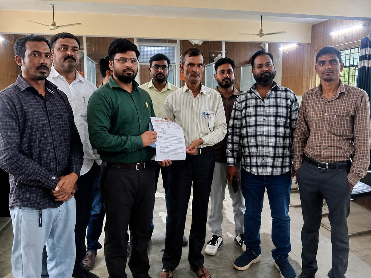 Lekhpal Sangh warns the government on pending demands