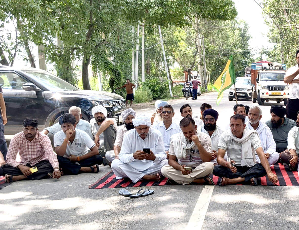 Farmers, enraged by the lack of adequate electricity, staged a road blockade for two hours